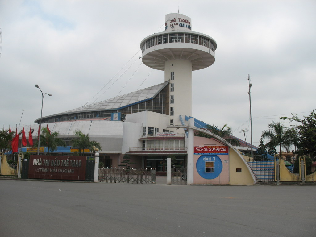 Nha thi dau HD 19