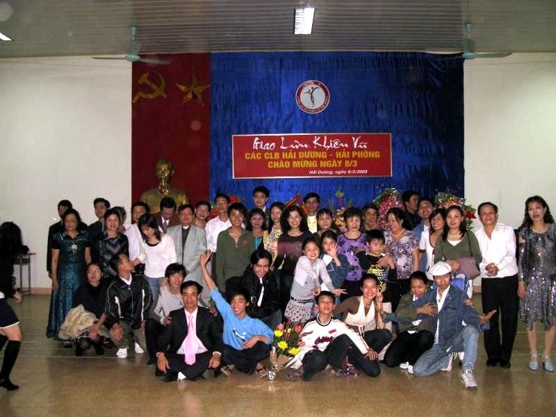 1 giao luu HP 8.3.08