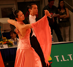 Cặp VĐV Ngọc Hùng - Thu Trang, giải nhì standard 3 điệu người lớn 2007.